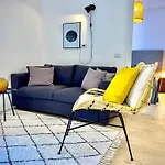 Modern M4 Tolstoj Self-check-in Appartement
