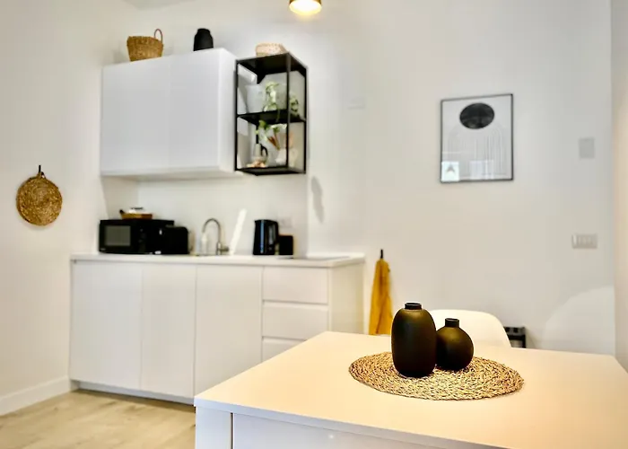 Modern M4 Tolstoj Self-check-in Lägenhet Milano